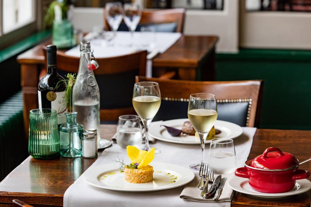 Hotel Restaurant Taverne Twello エクステリア 写真